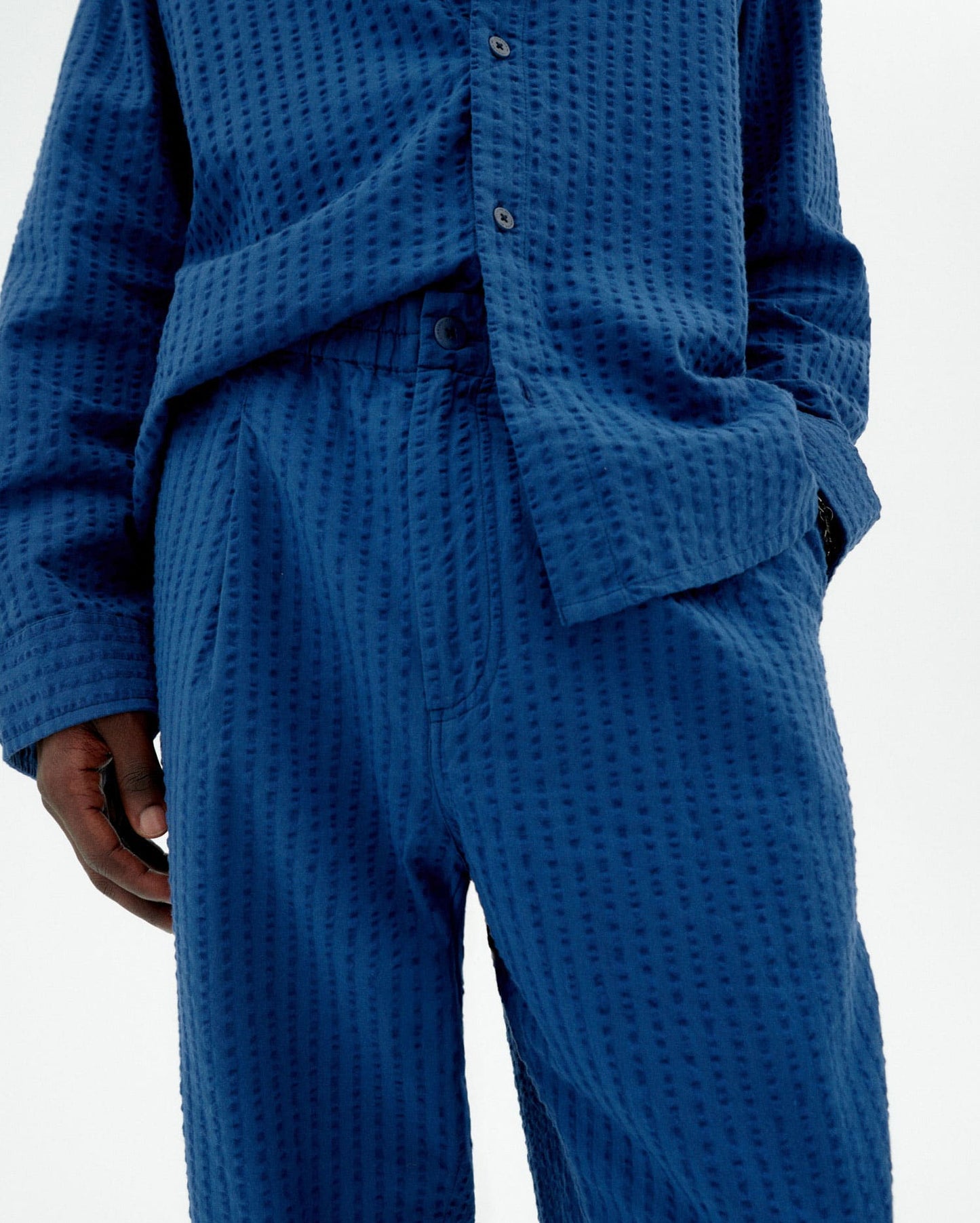 Pantalon ample en coton bio | bleu "Cobalt seersucker luc pants - blue"