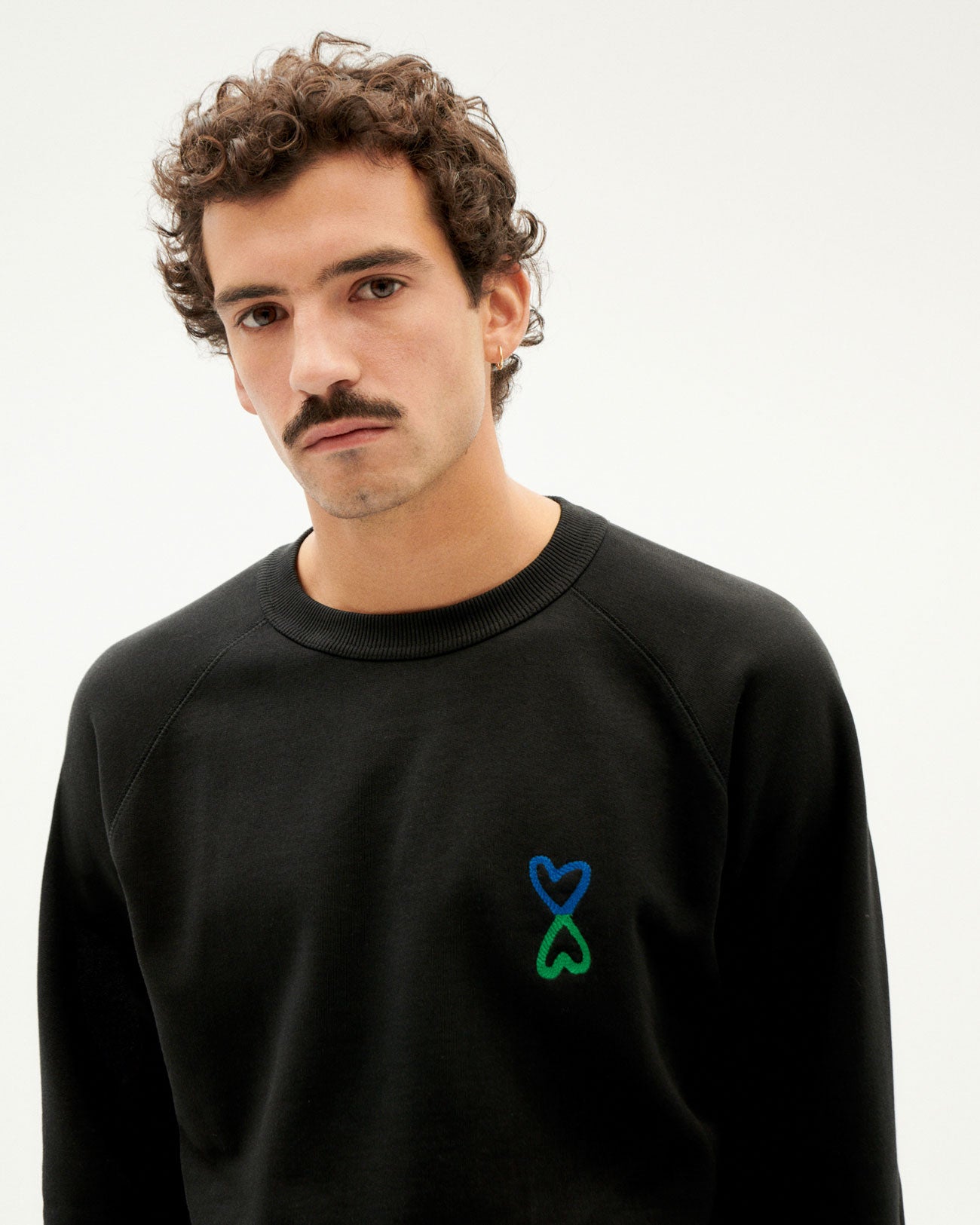 Sweat noir brodé en coton bio - infinite sweatshirt black
