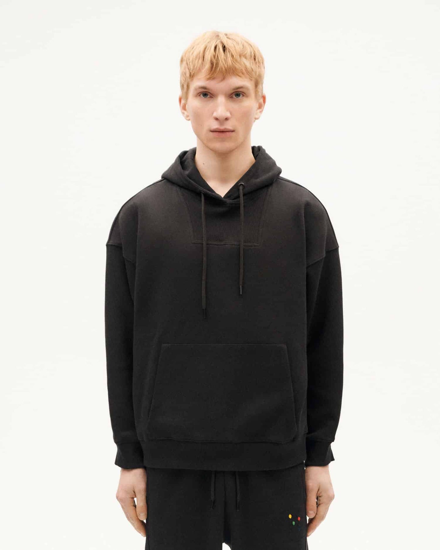 Sweat oversize en coton bio et matière recyclée | noir "black andrea hoodie"