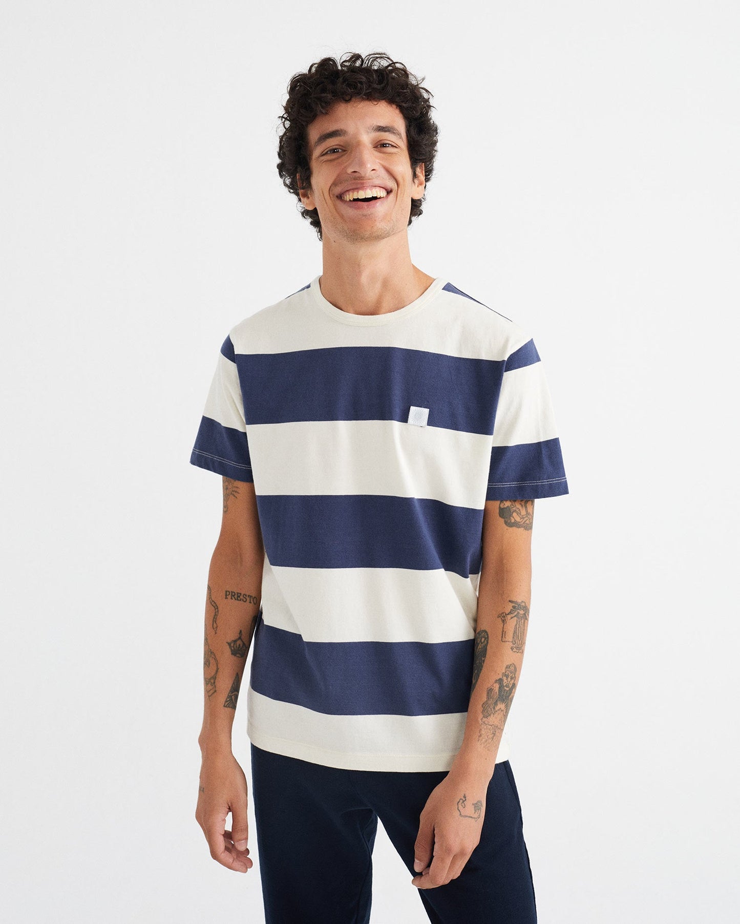 T-shirt rayé blanc et marine en coton bio