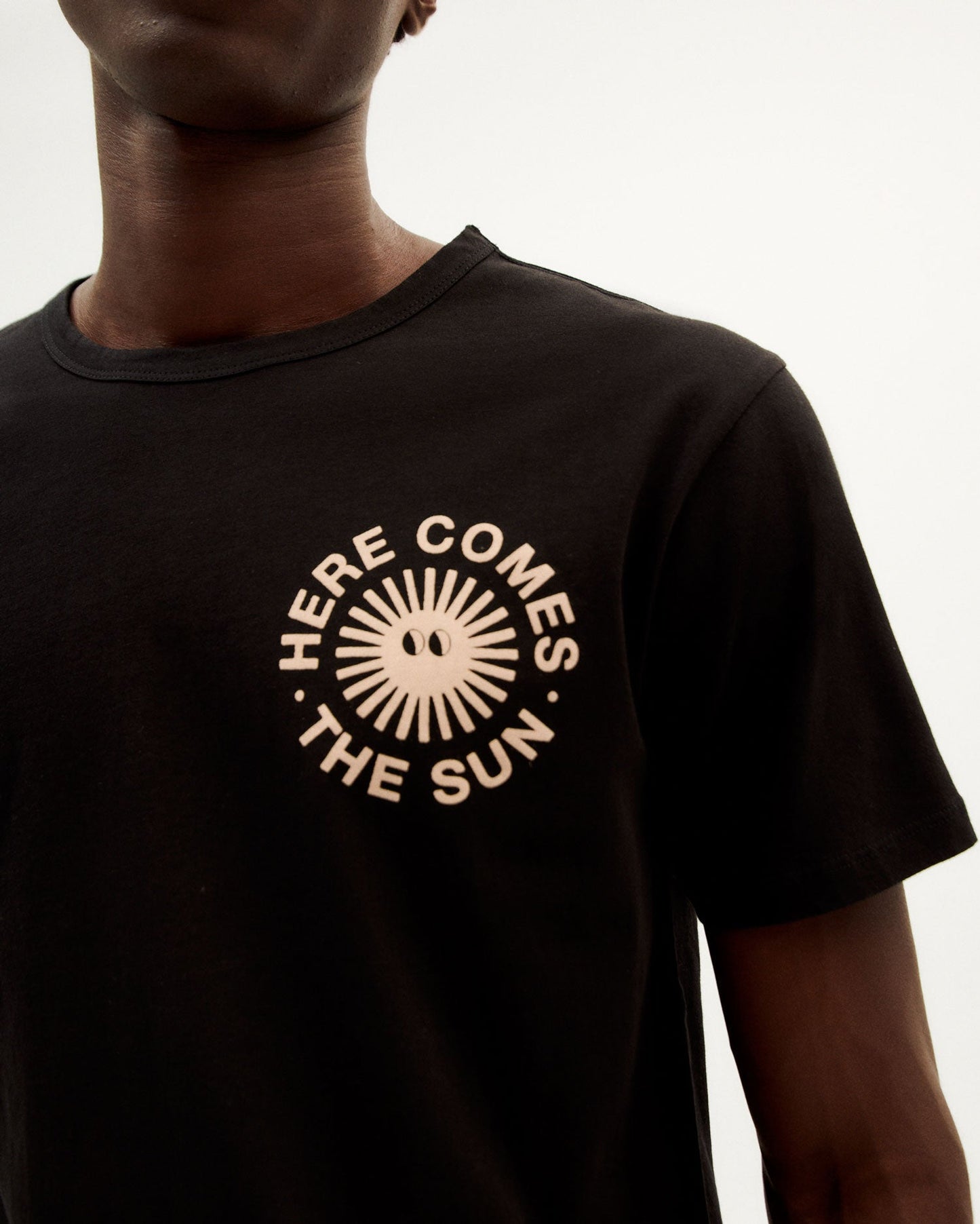 T-shirt noir imprimé en coton bio - happy sun t-shirt black