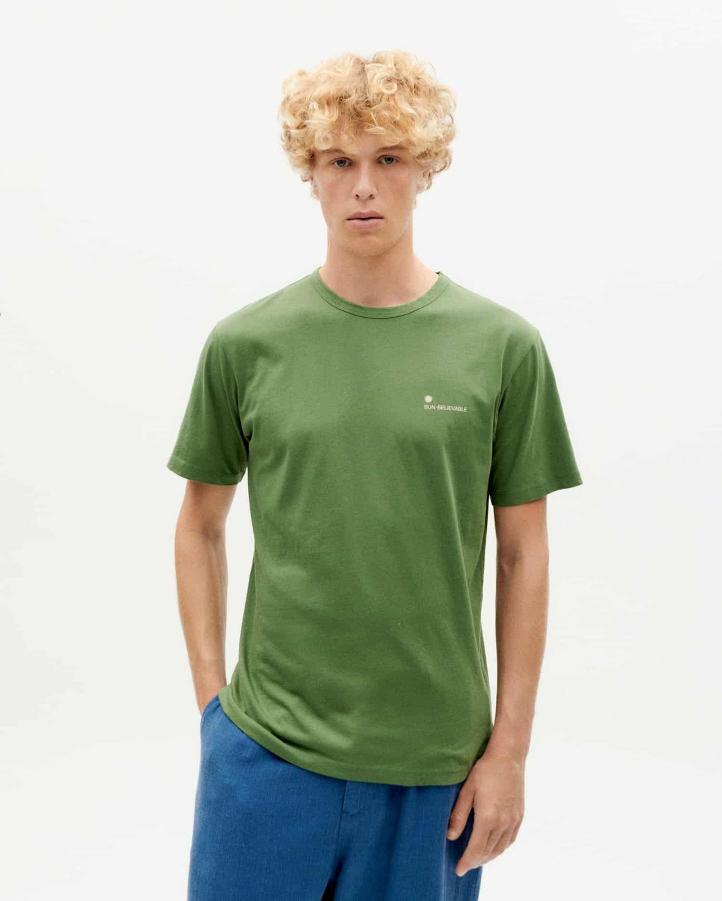 T-shirt en coton bio | Vert motif brodé "sun believable cactus t-shirt"