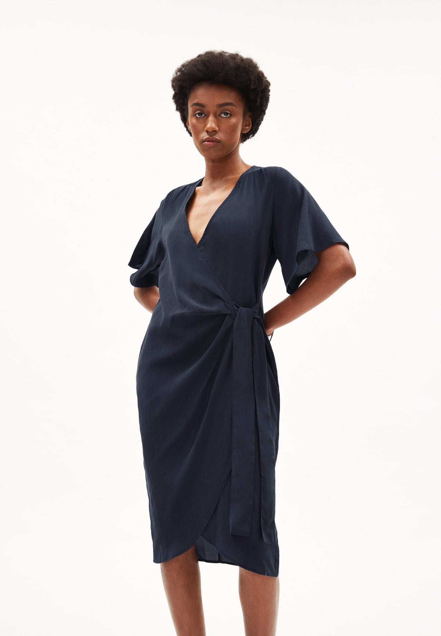 Robe portefeuille marine en tencel - nataale night sky