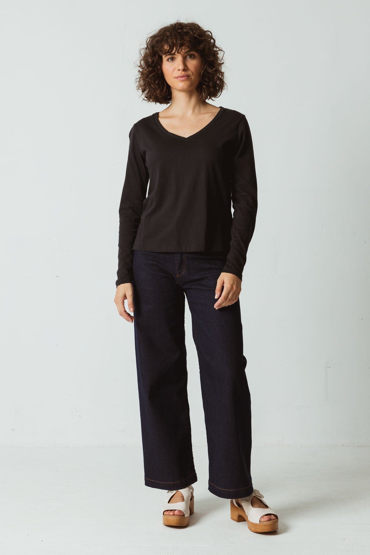 T-shirt manches longues en coton bio | Noir "básica bost f232n"