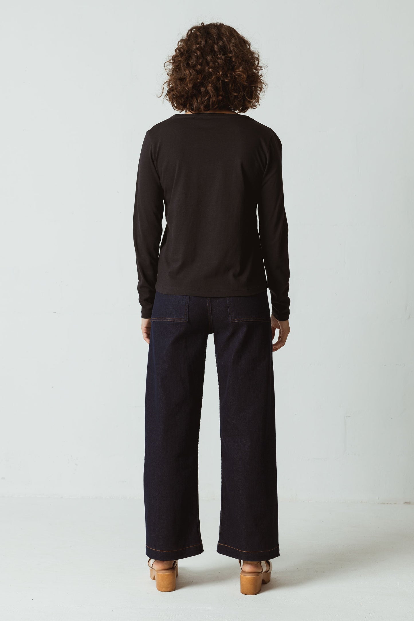 T-shirt manches longues en coton bio | Noir "básica bost f232n"