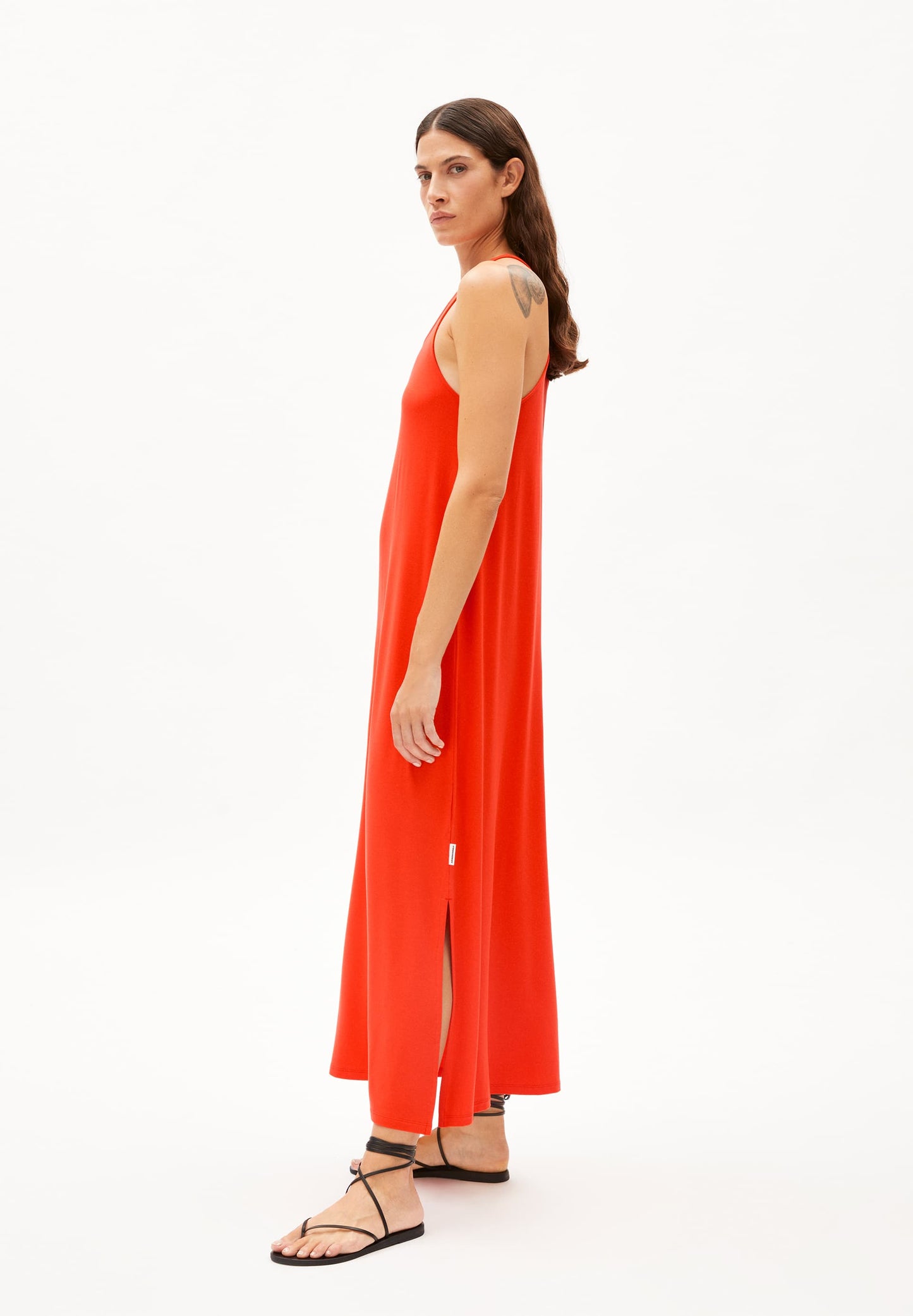 Robe longue en ecovero | rouge "nisaa litaa poppy red"