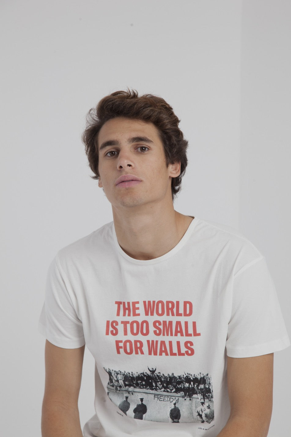 T-shirt imprimé blanc en coton bio - No walls berlin