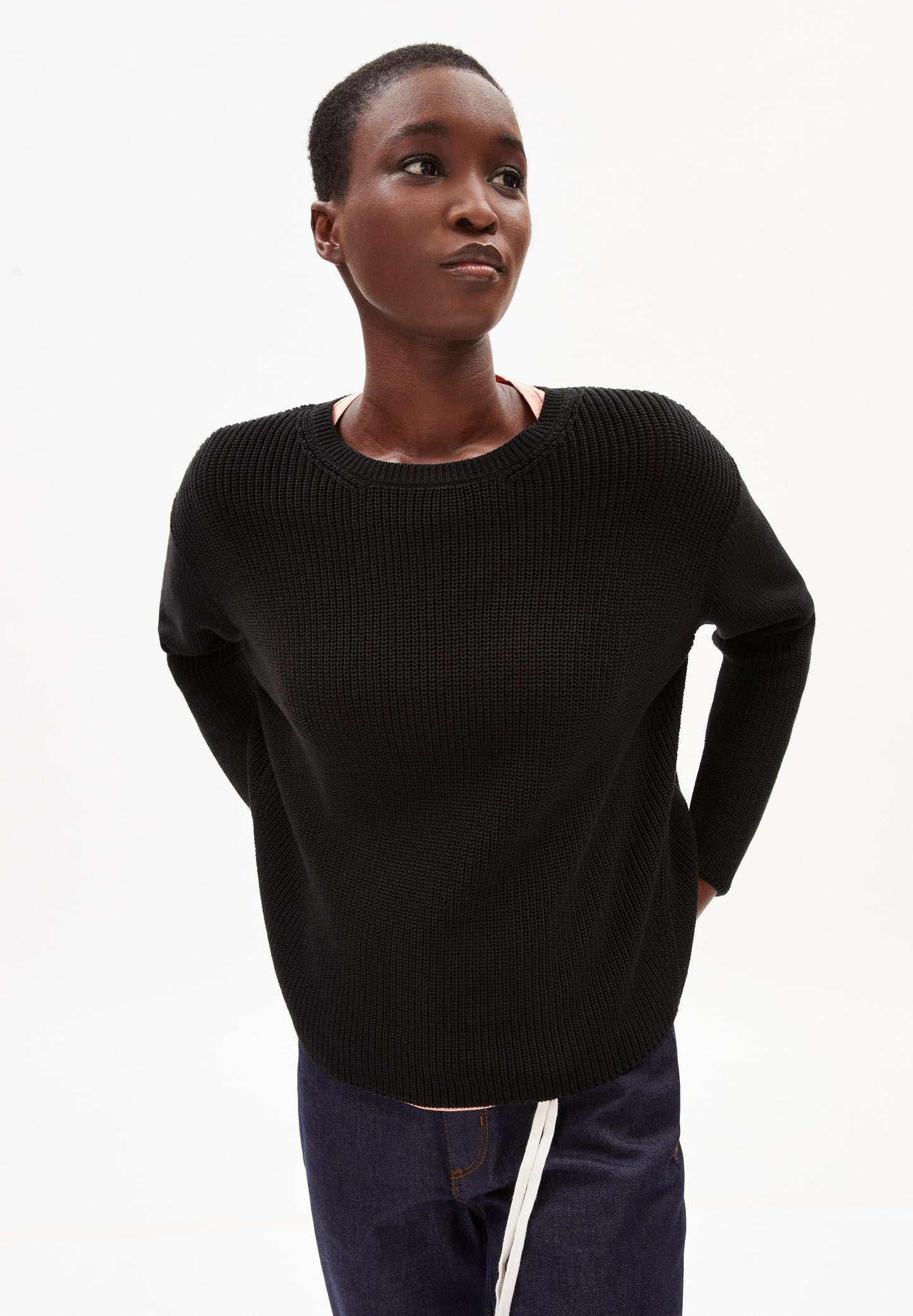 Pull maille col rond noir en coton bio - nuriellaa black