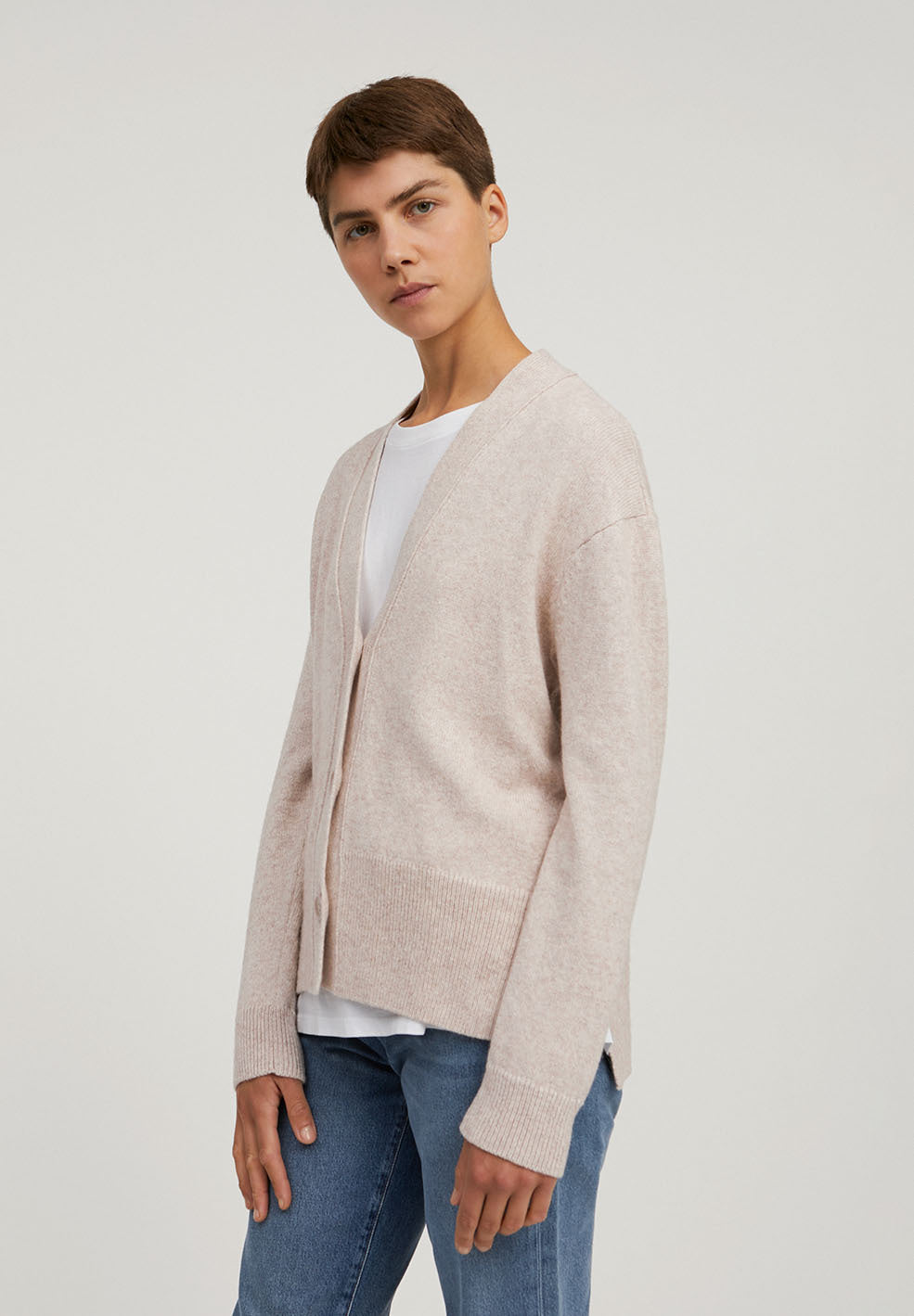 Cardigan beige en coton et laine bio - Olenkaa
