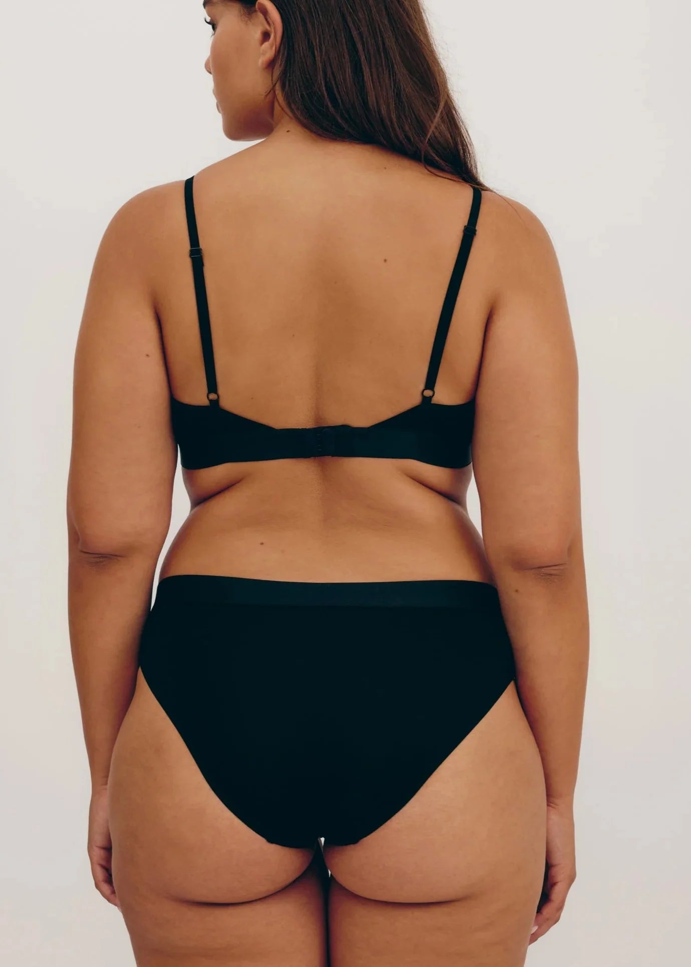 Soutien-gorge triangle en tencel | noir "soft touch bralette black"