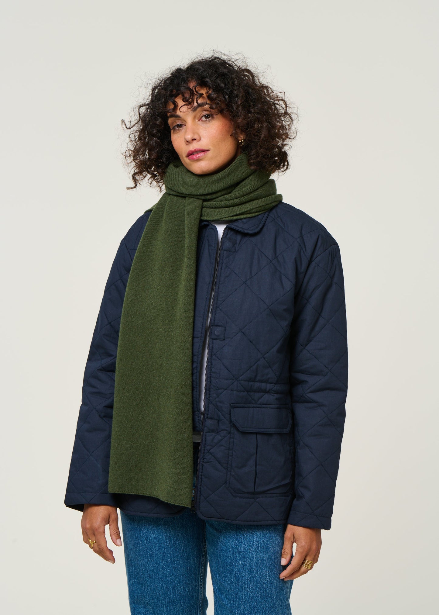 écharpe en laine mérinos recyclée | olive