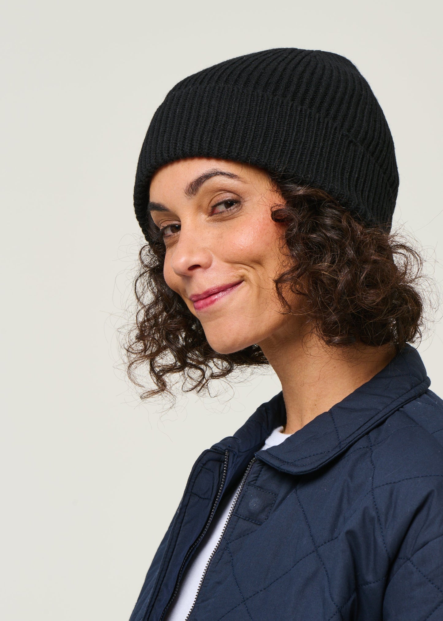 Bonnet en laine mérinos recyclée | noir