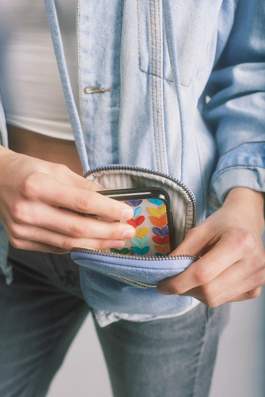 Pochette téléphone en denim de coton bio | bleu délavé "bill denim bleu"