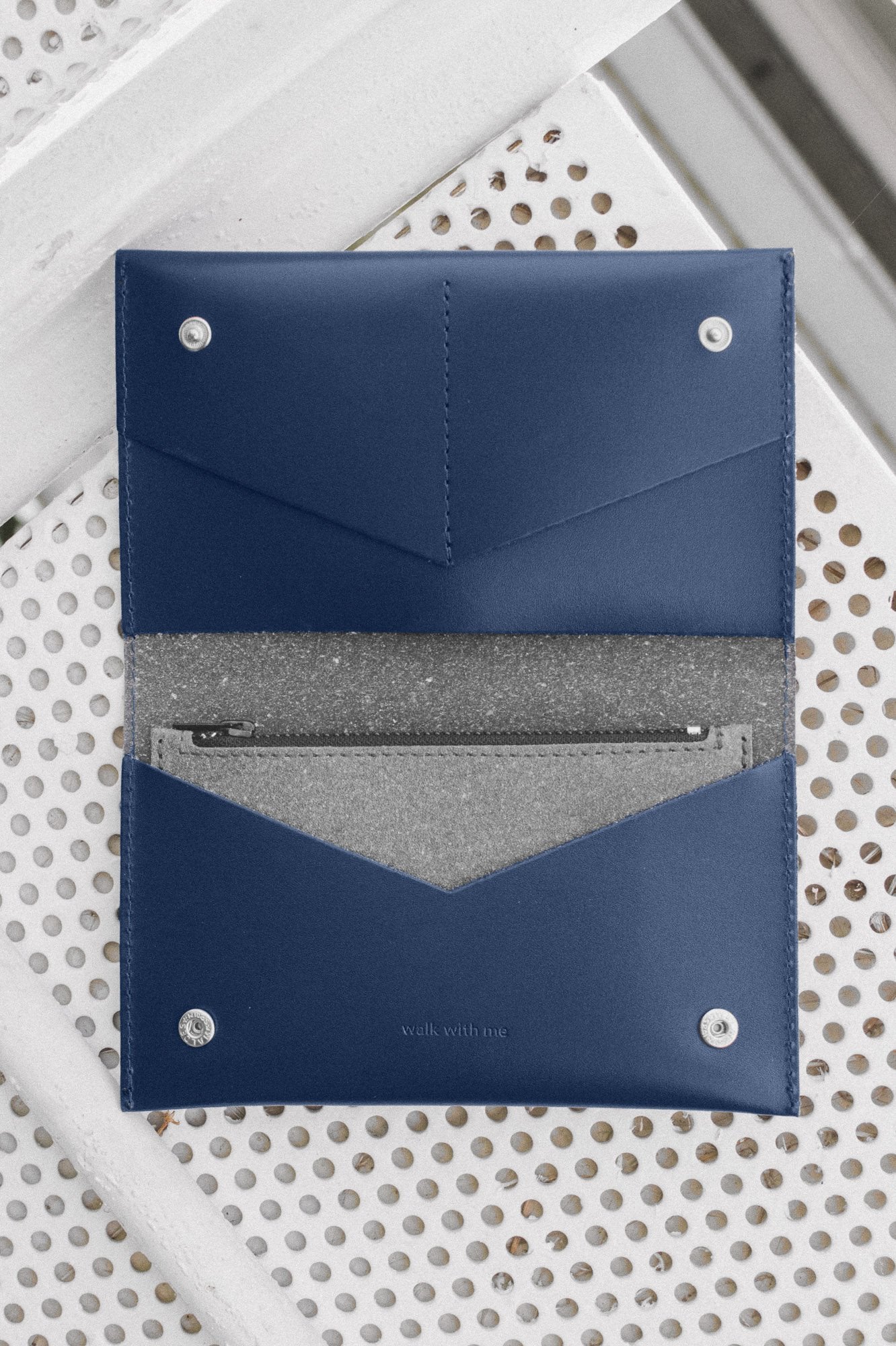 Portefeuille marine en cuir recyclé - flat purse