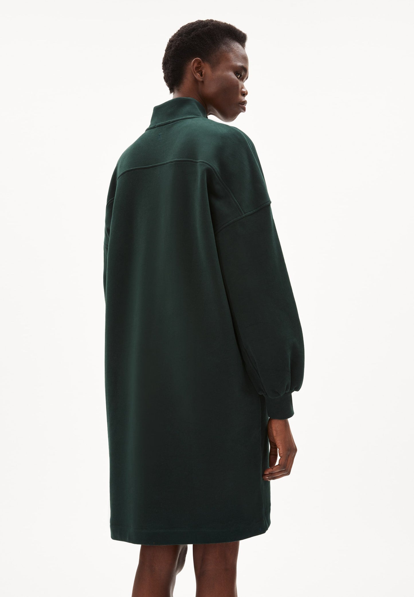 Robe pull zippée verte foncée en coton bio - poulaa dark scarab