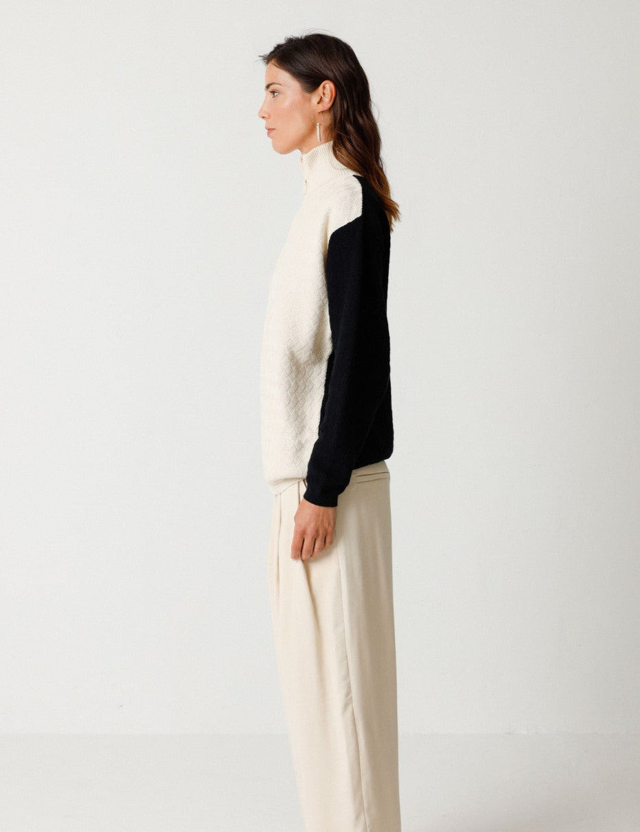 Pull bicolore zippé en coton bio | beige et noir "line gots sweater cream"