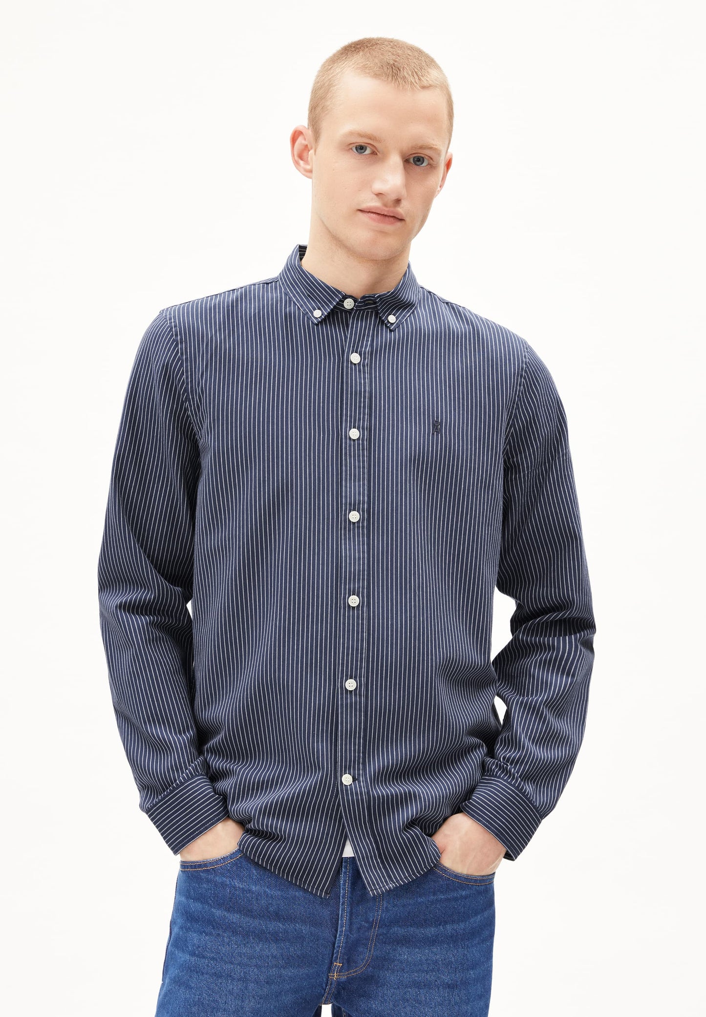 Chemise en coton bio | rayé "quaasa stripes - night sky-white"