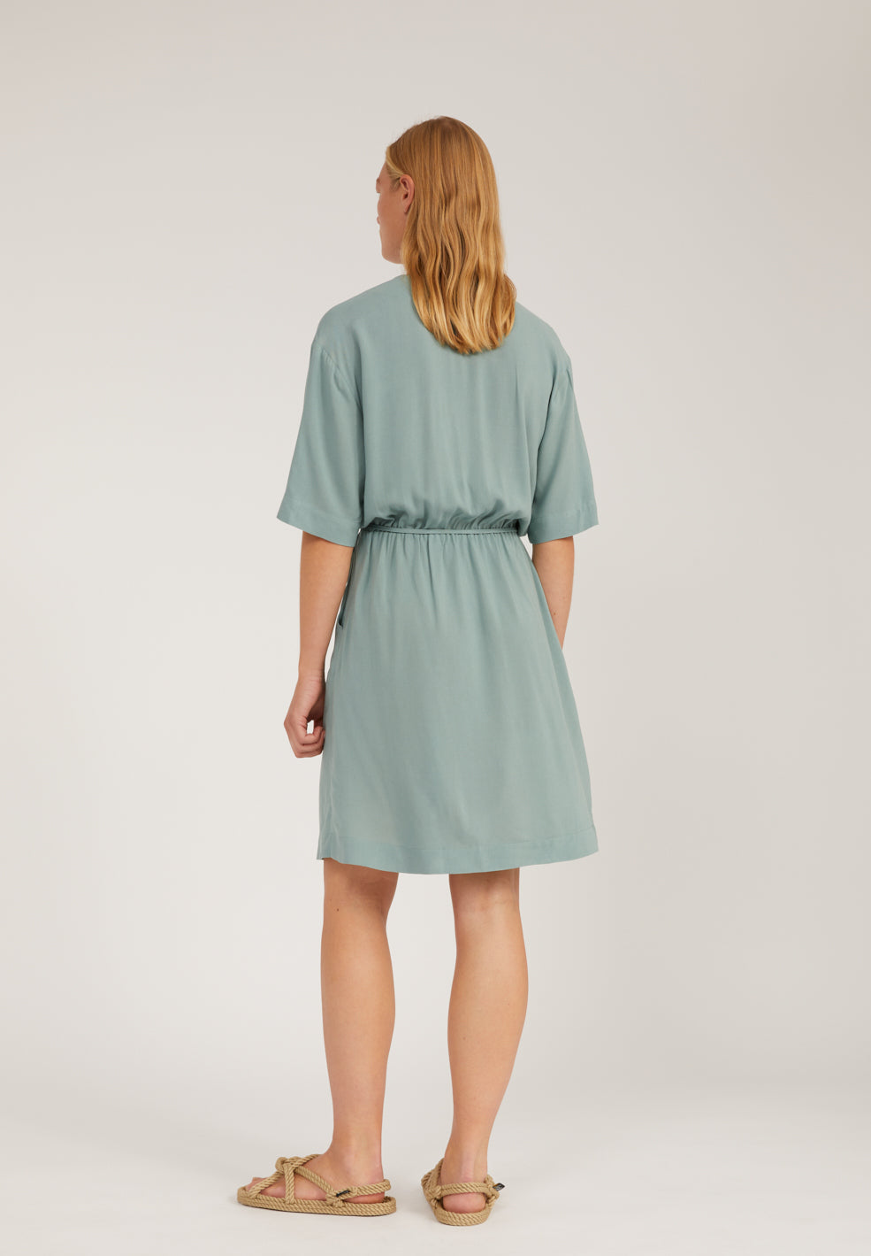 Robe midi à manches 3/4 vert d'eau en lenzing - RAUHAA