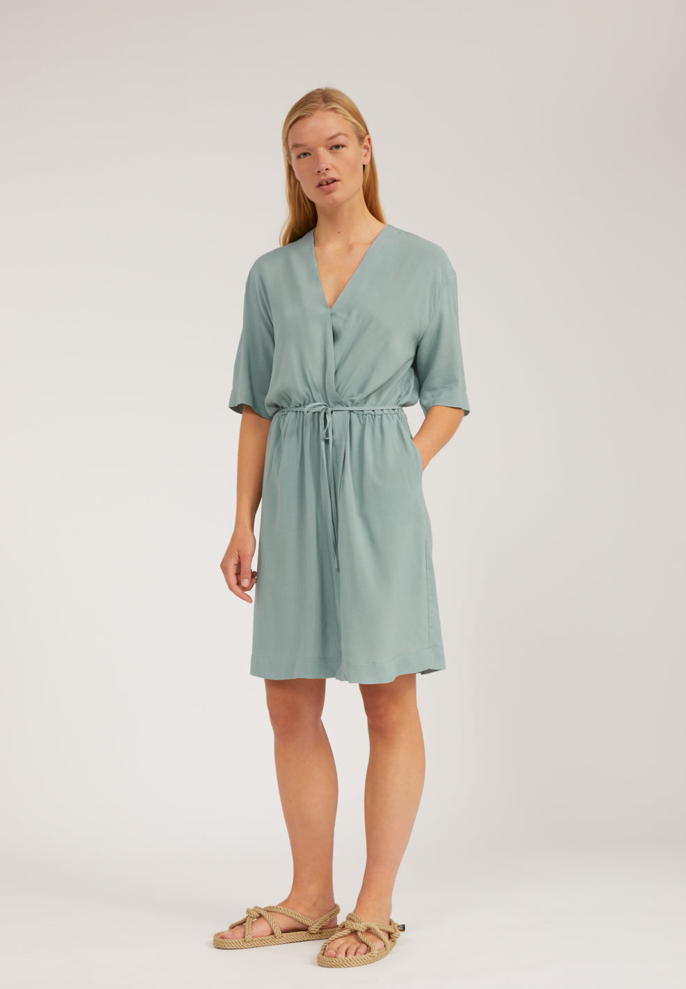 Robe midi à manches 3/4 vert d'eau en lenzing - RAUHAA