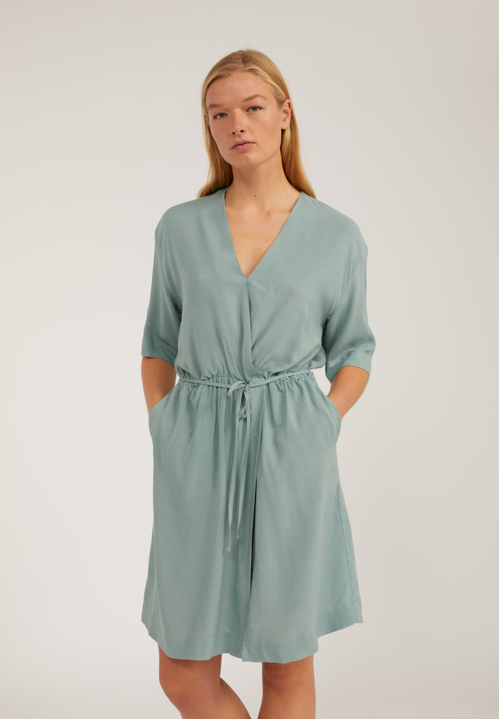 Robe midi à manches 3/4 vert d'eau en lenzing - RAUHAA