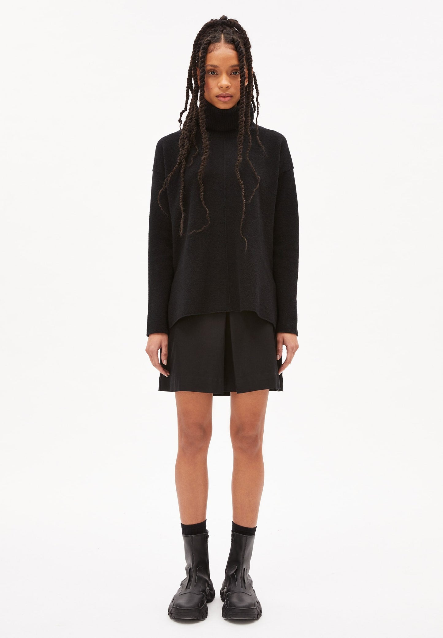 Pull col roulé noir en laine bio et recyclée - RAYAA black