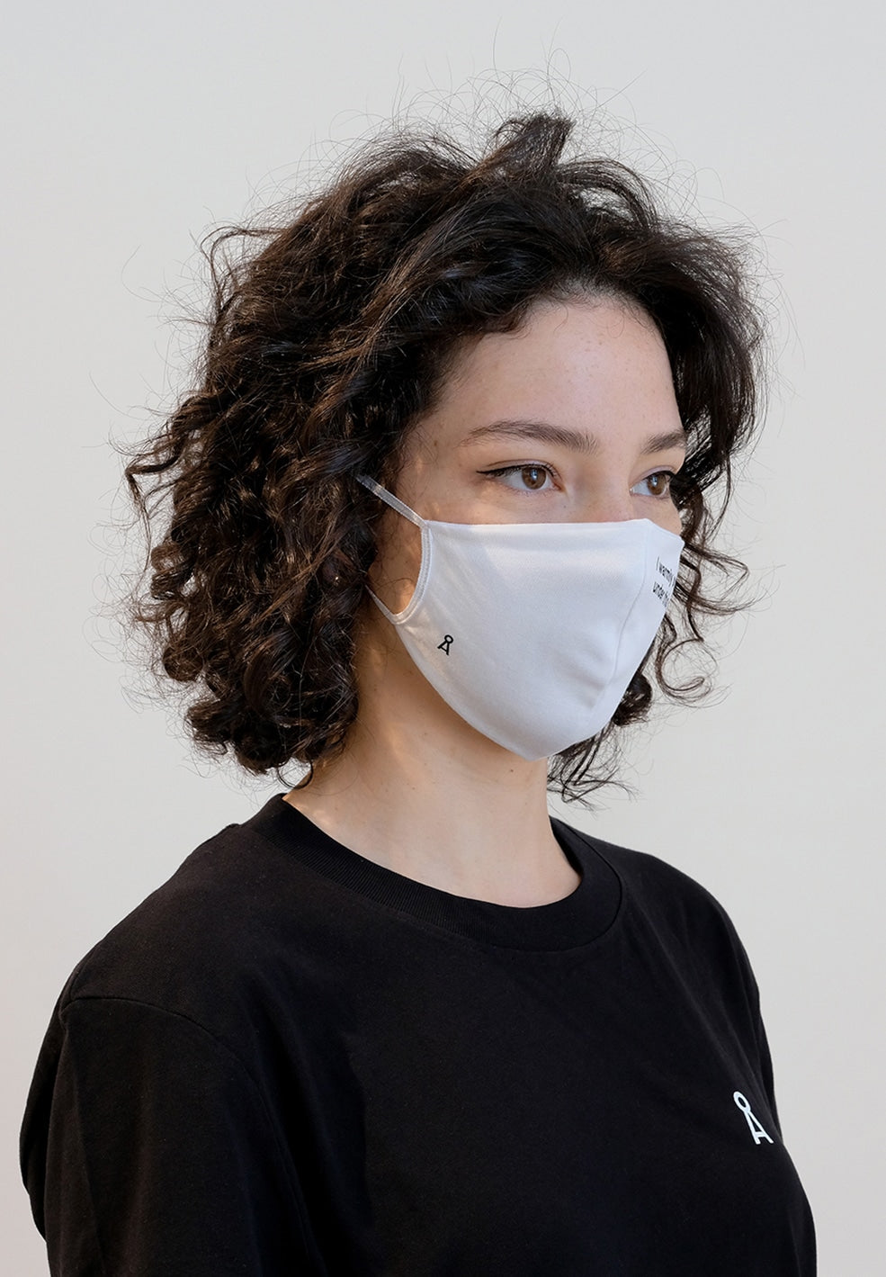 Masque blanc avec écritures en coton bio et polyester recyclé - Redaav warmly