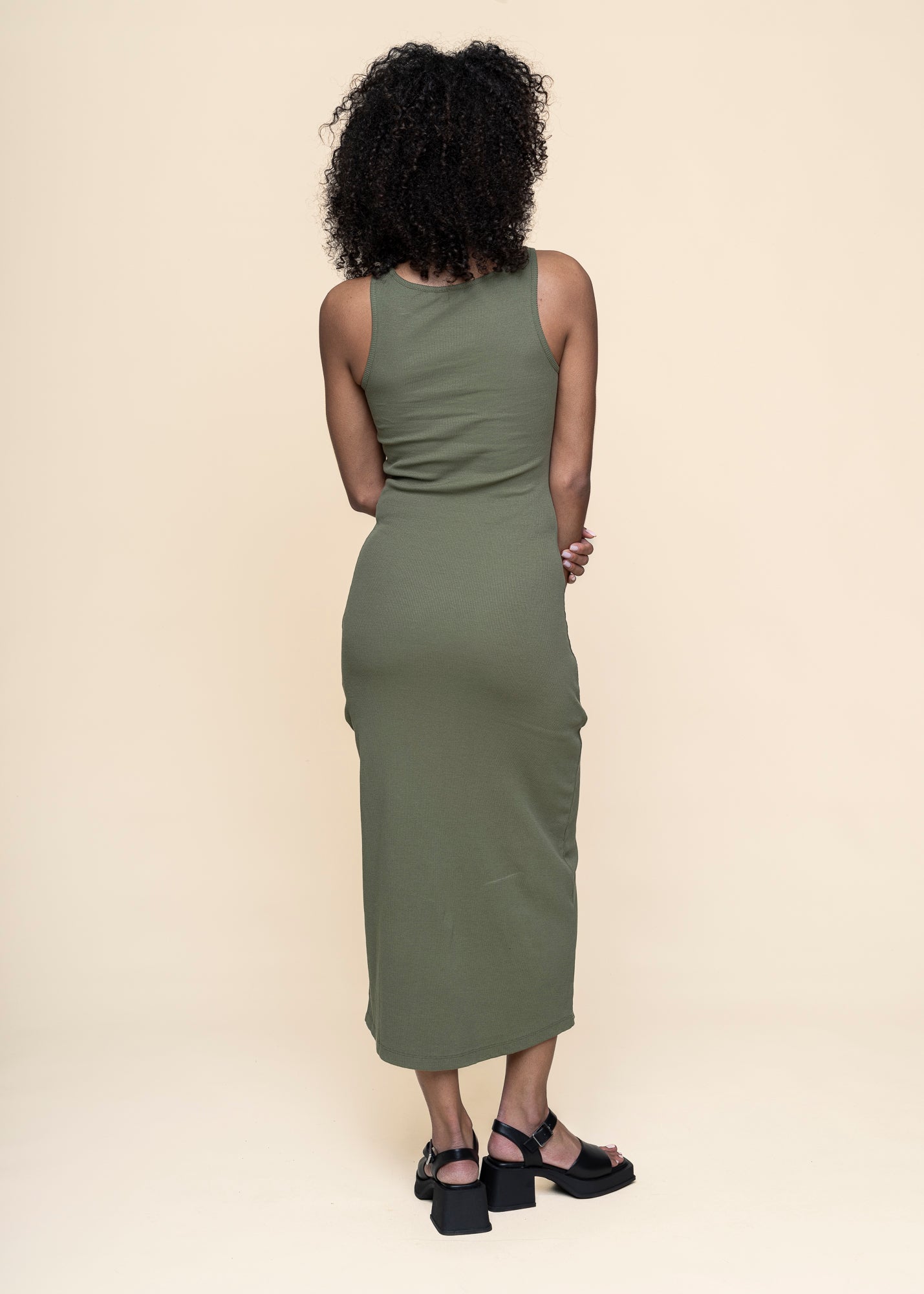 Robe longue en coton bio | vert "rib dress motala leaf green - four leaf clover"