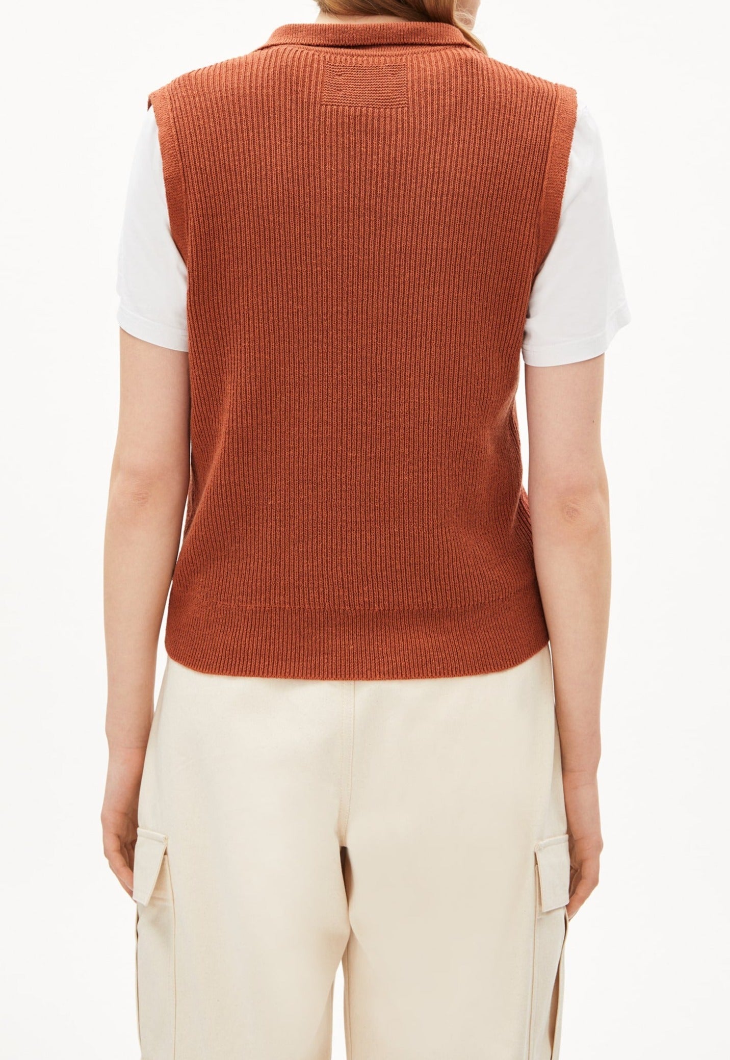 Pull rouge brique sans manche en lin et matières recyclées - robertaa lino brick