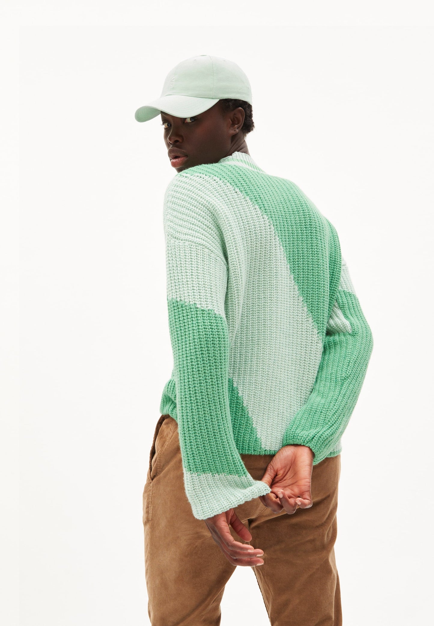 Pull ample bicolore vert en laine et coton bio - saadie striped light apple neon
