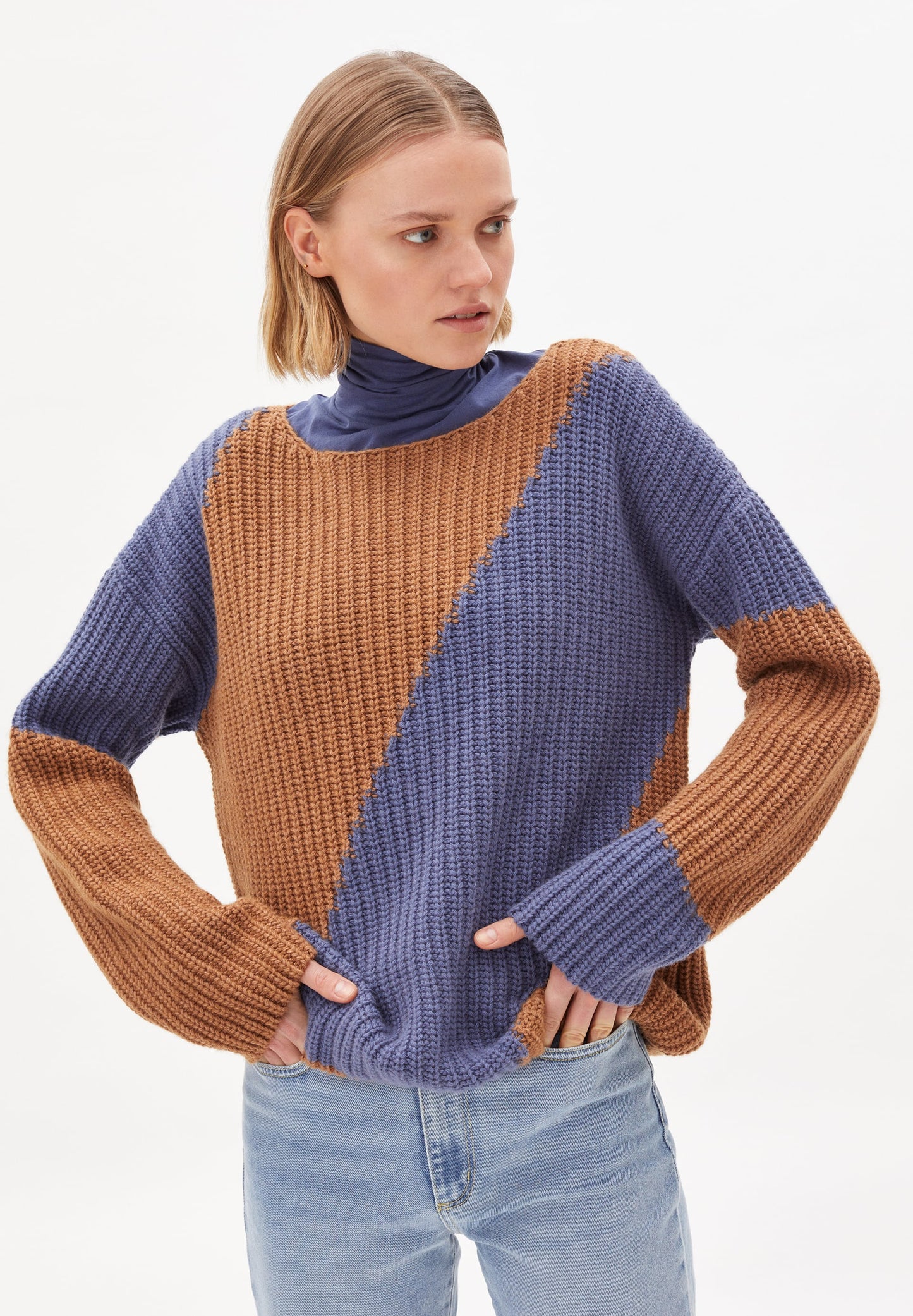 Pull maille bicolore en laine et coton bio - SAADIE STRIPED shadow blue-smoky almond
