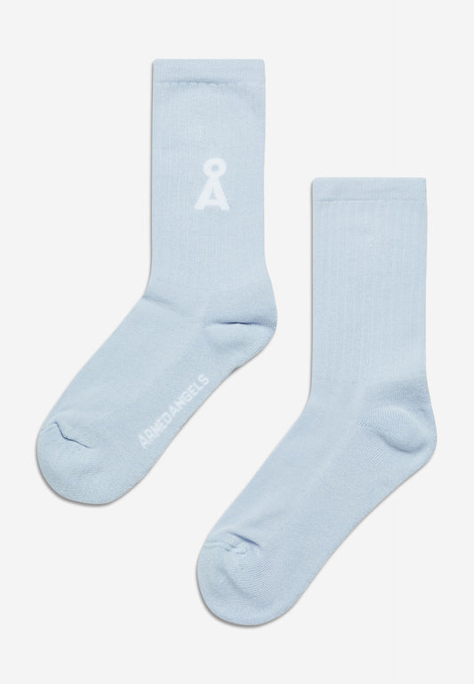 Chaussettes bleues ciel en coton bio et matière recyclée - saamu bold morning sky