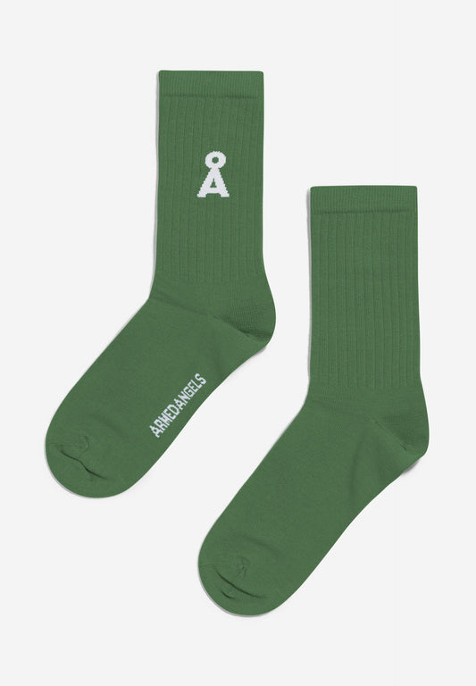 Chaussettes hautes vertes en coton bio et matière recyclée - saamu bold stripes myrtales