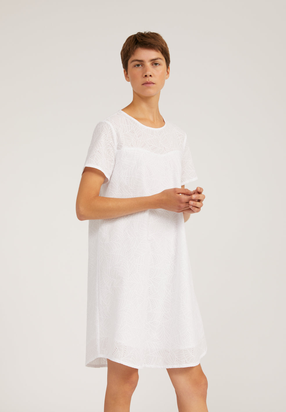 Robe légère broderie anglaise blanche en coton bio - SABELAA