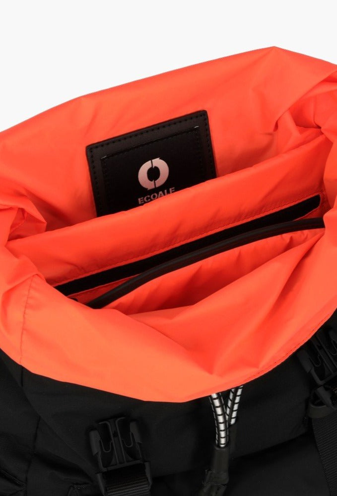 Sac à dos noir en recyclé - WILD SHERPA