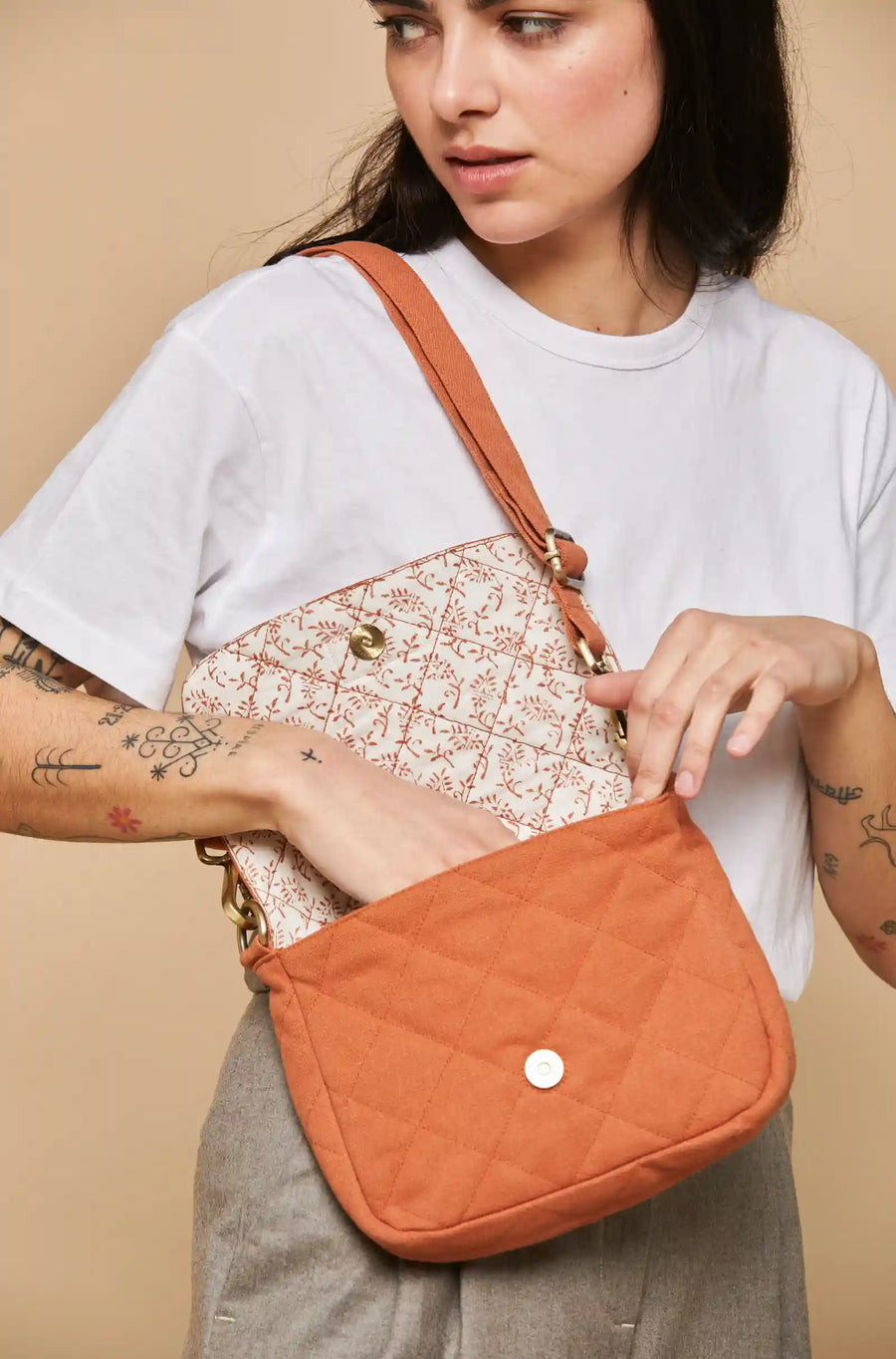 Sac bandoulière matelassé en coton bio | orange "margault sienne matelasse"