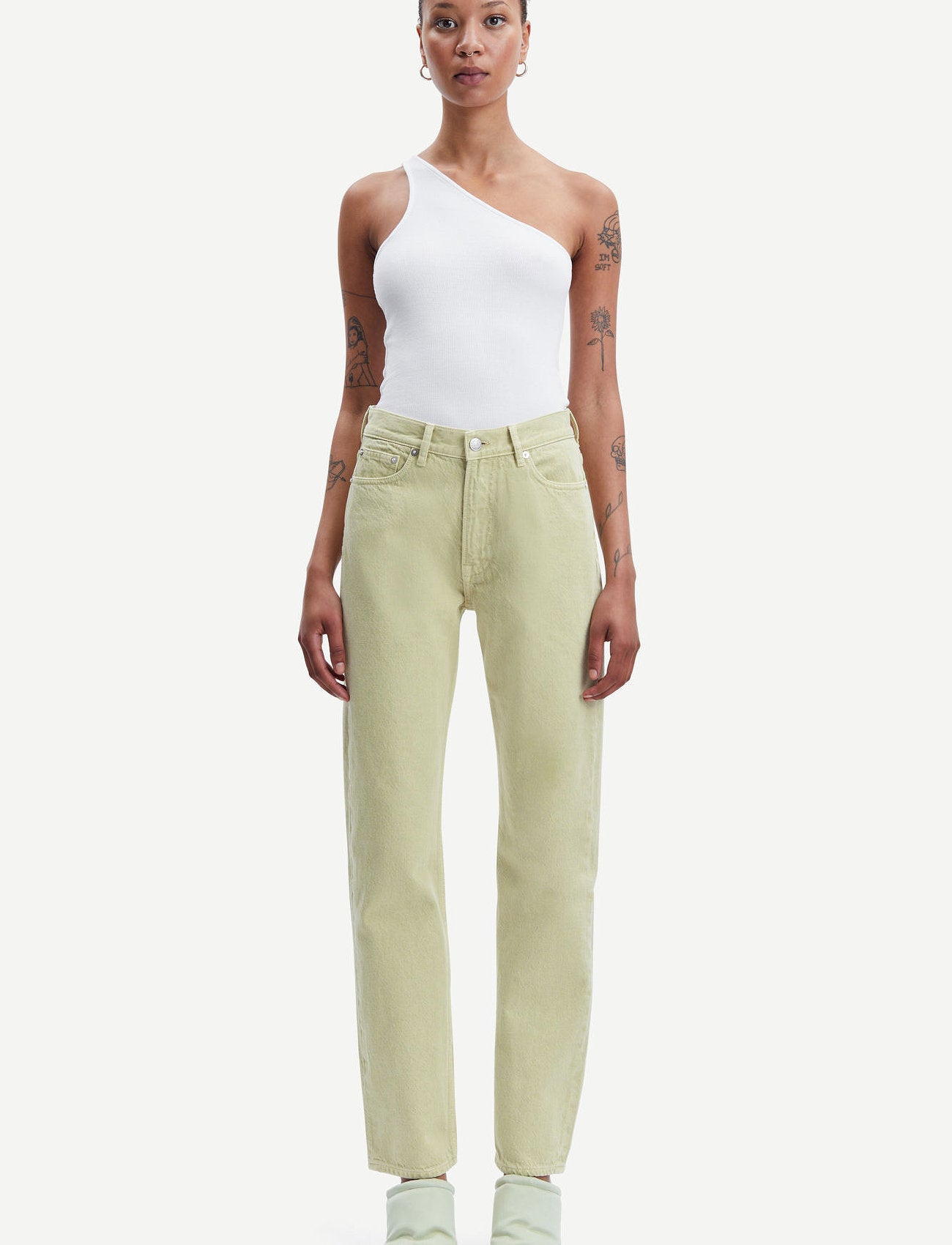 Jean droit vert clair en coton bio - susan jeans sage green