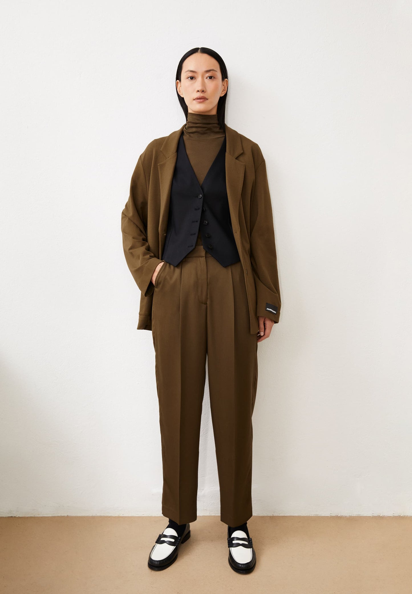 Pantalon à pinces en refibra | marron "sandrinaa tapered dried moss"