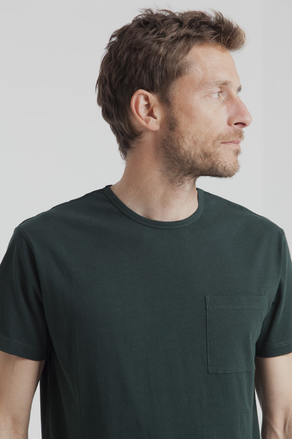 T-shirt uni vert forêt  avec poche en coton bio