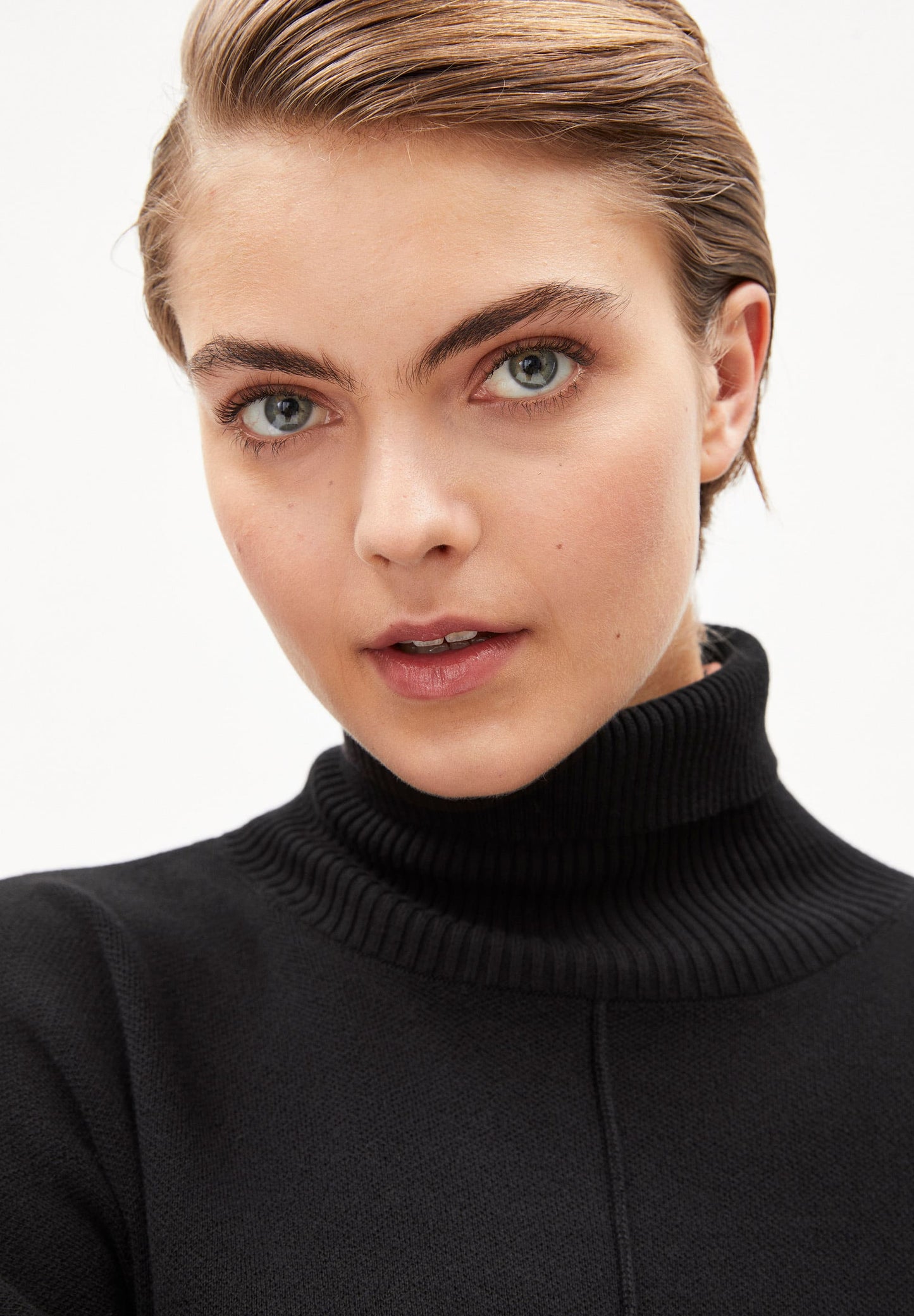 Robe pull noire en coton bio - Siennaa