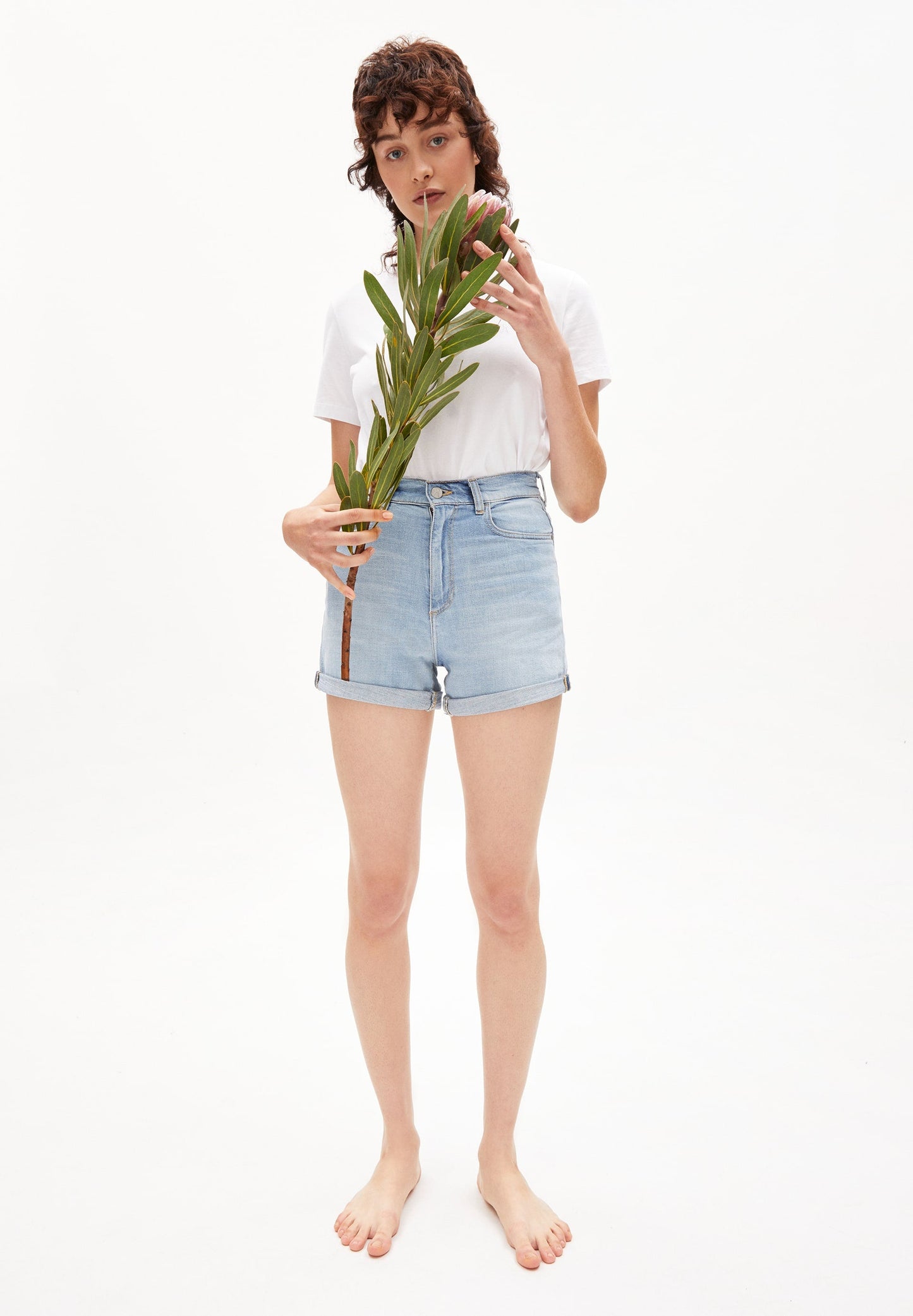 Short en jean bleu clair de coton bio et chanvre - silvaa hemp mineral blue