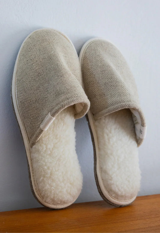 Chaussons en laine recyclée | beige "simone chevrons beige"