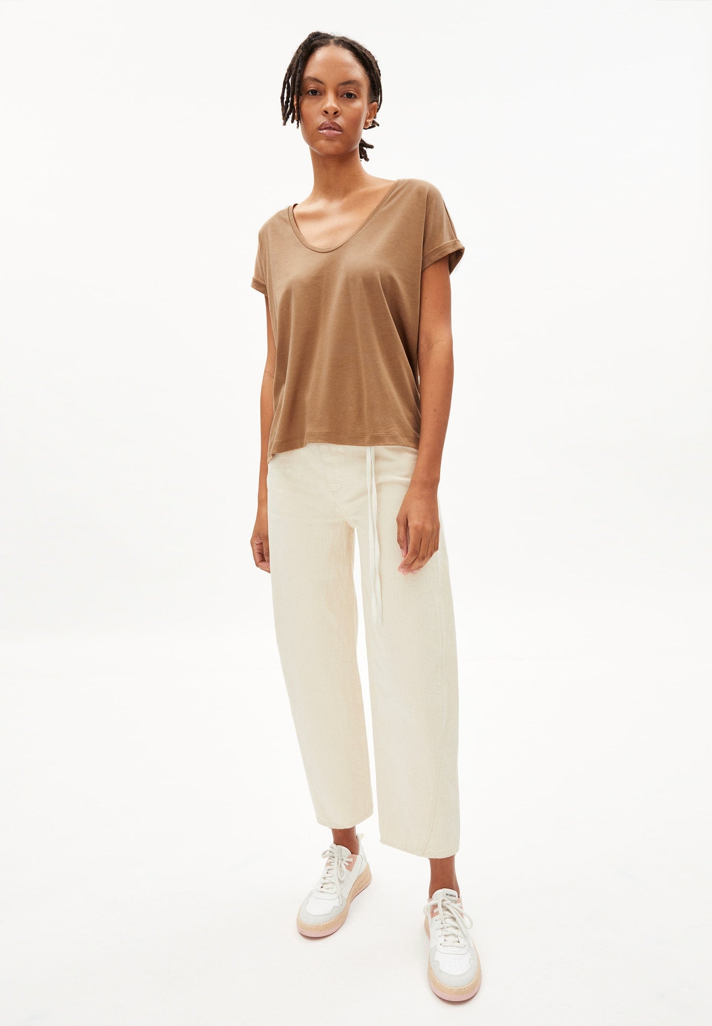 T-shirt ample amande en tencel et coton bio - sinjaa smoky almond