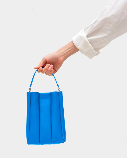 Sac à main bleu roi en recyclé - small shell klein