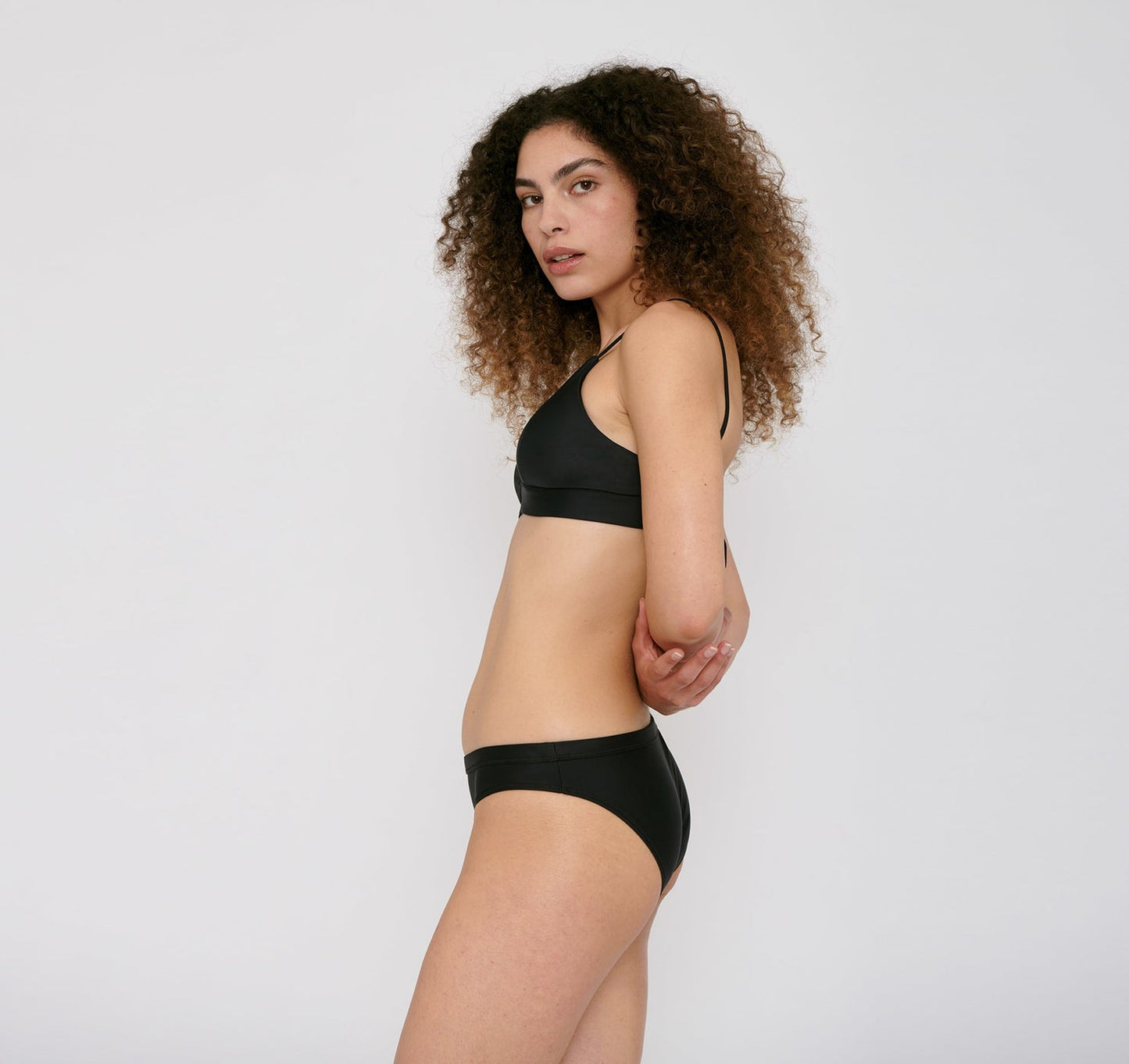 Bas de bikini noir en matière recyclée - Re-swim bikini bottoms black