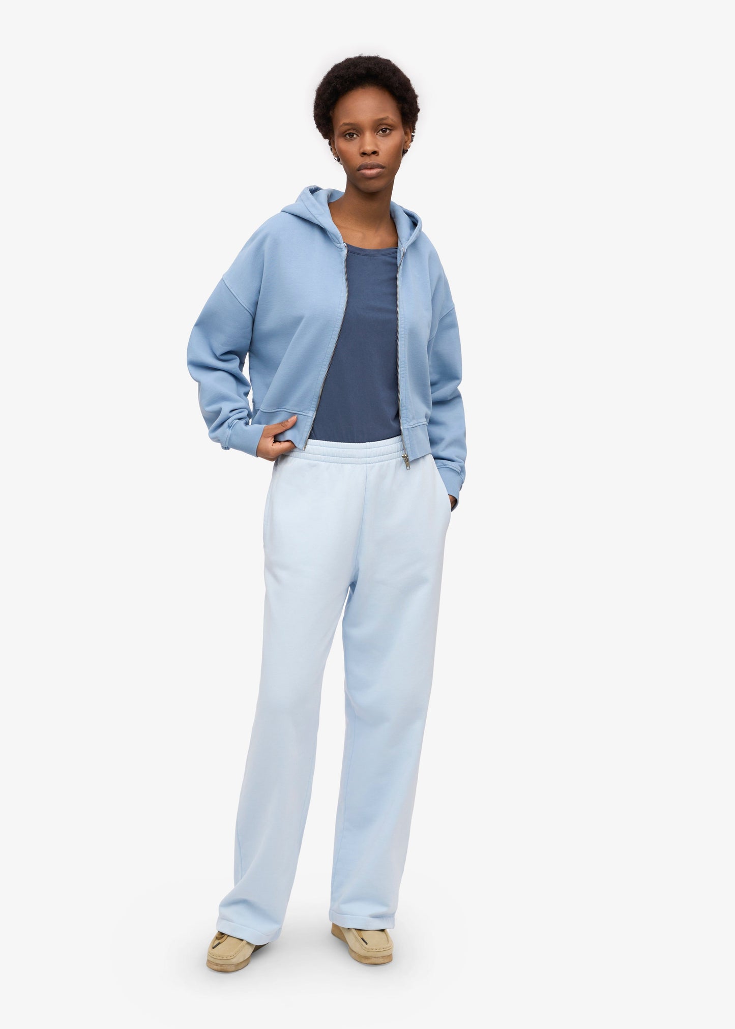 Sweat court zippé en coton bio | bleu "organic crop zip hood - seaside blue"