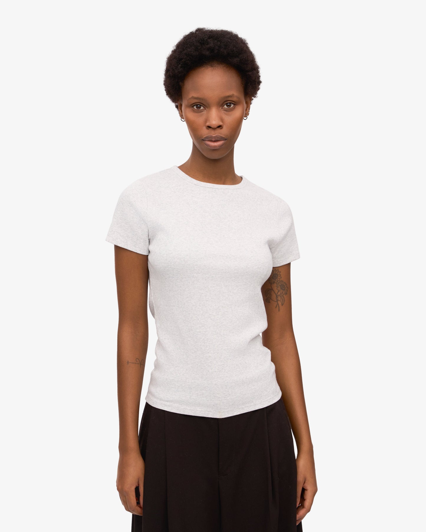 T-shirt côtelé en coton biologique | gris clair "organic rib ss t-shirt - snow melange"