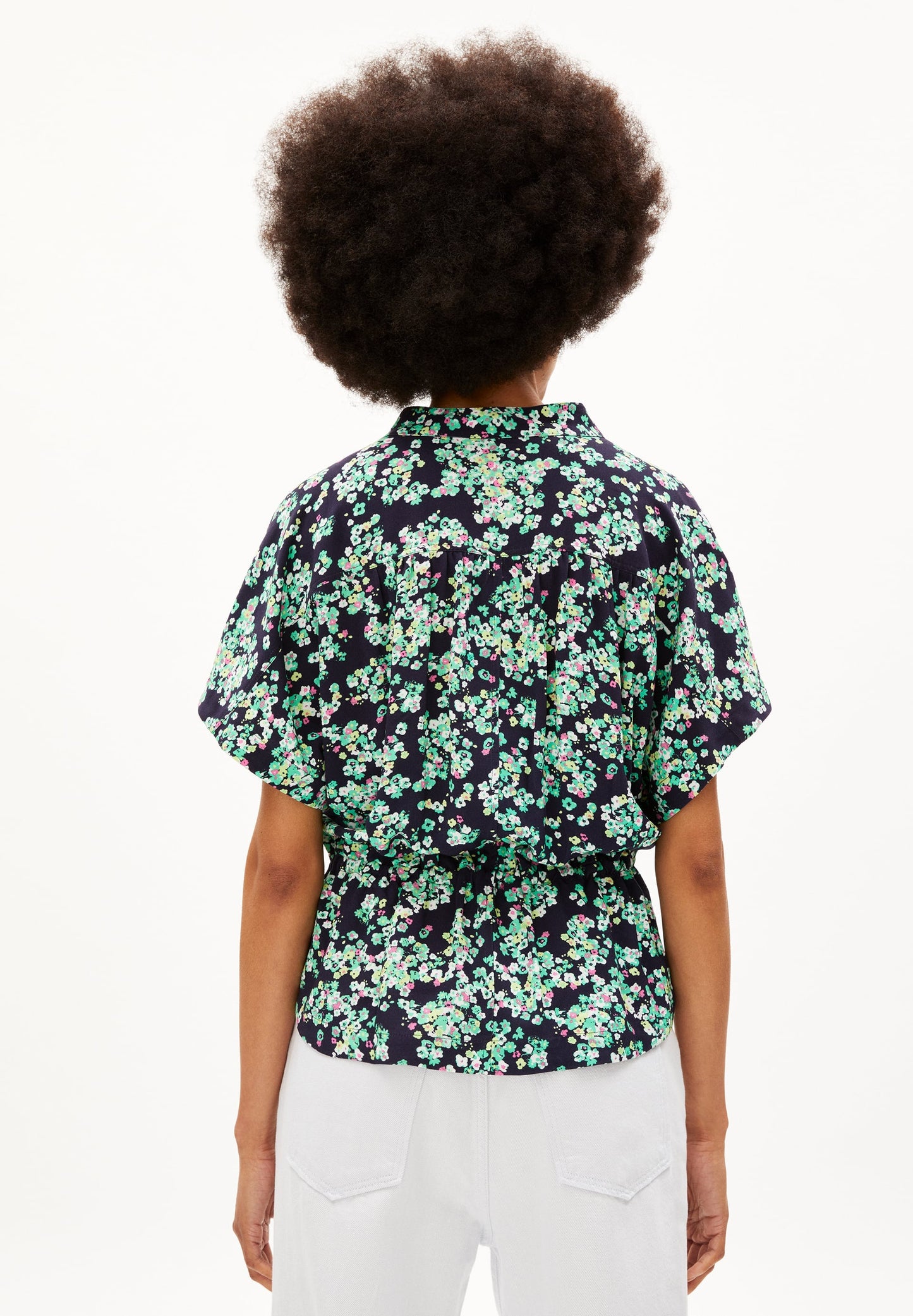 Blouse col v à motifs en viscose ecovero - staacy ditsy floral night sky