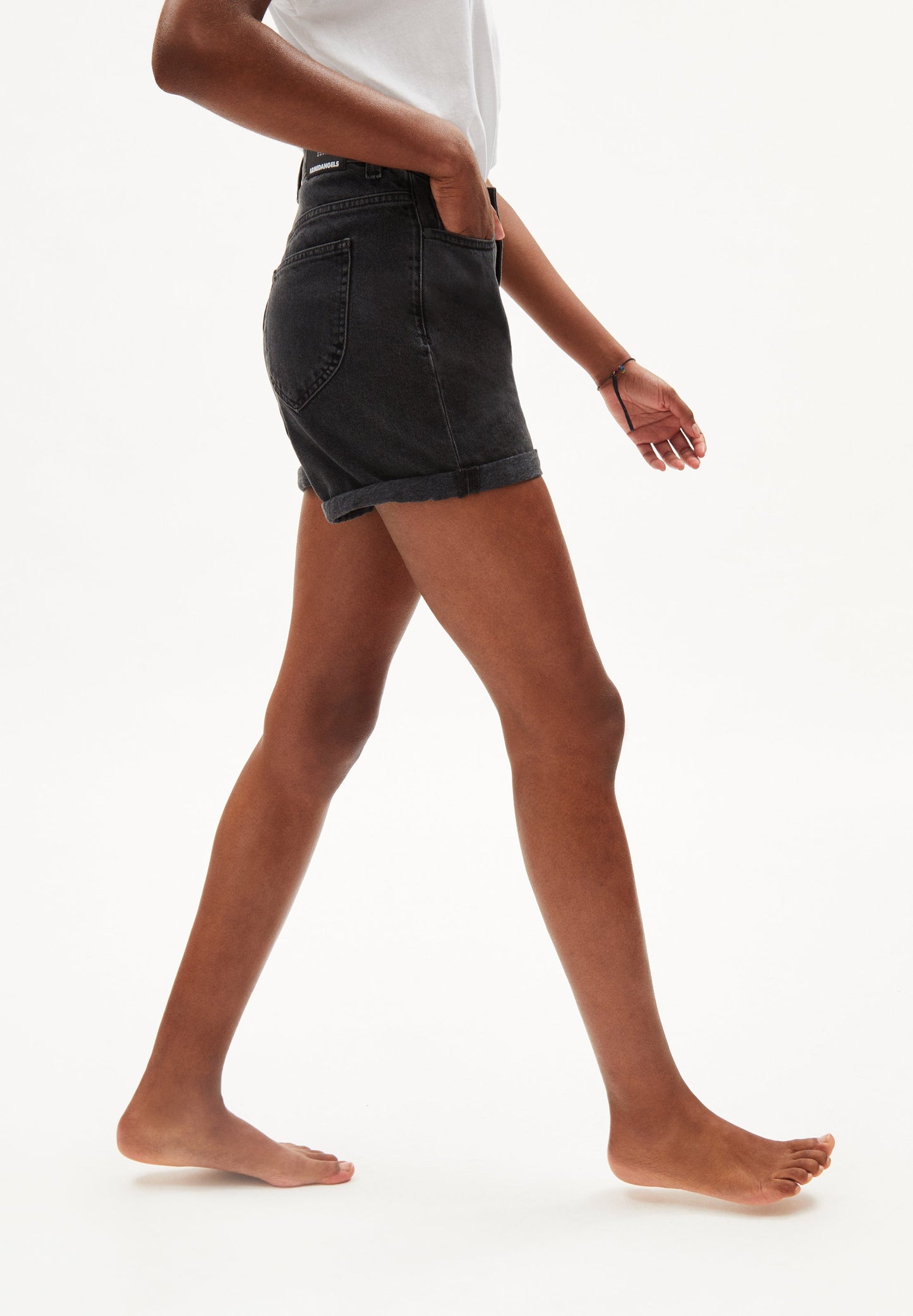 Short jean noir en coton bio - sviaa - ebony black