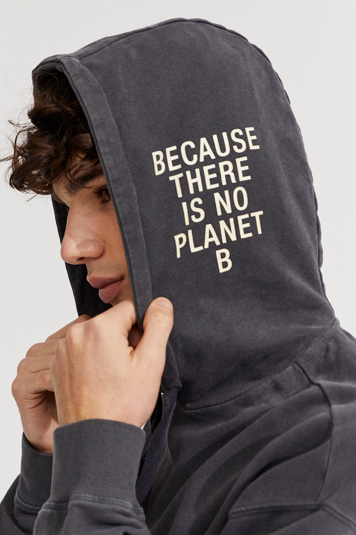Sweat à capuche anthracite en coton bio - Lucc