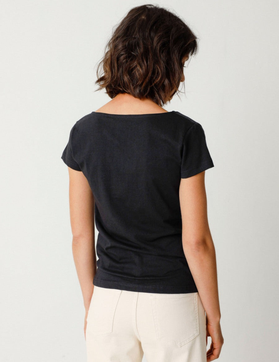 Top col drapé en tencel | noir "bat-gots t-shirt black"